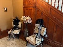 Charming couple met us in the lobby :}