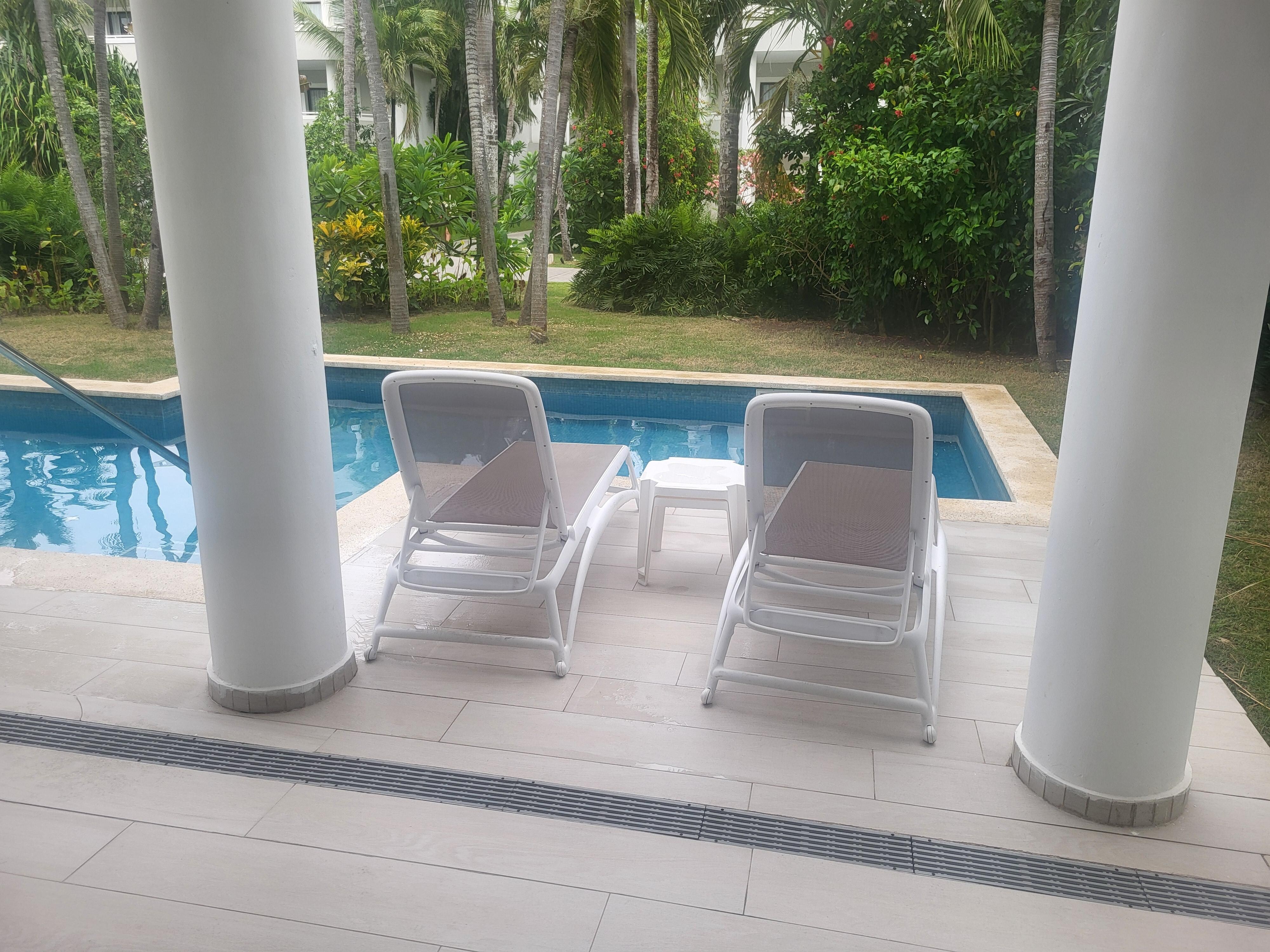 Private pool