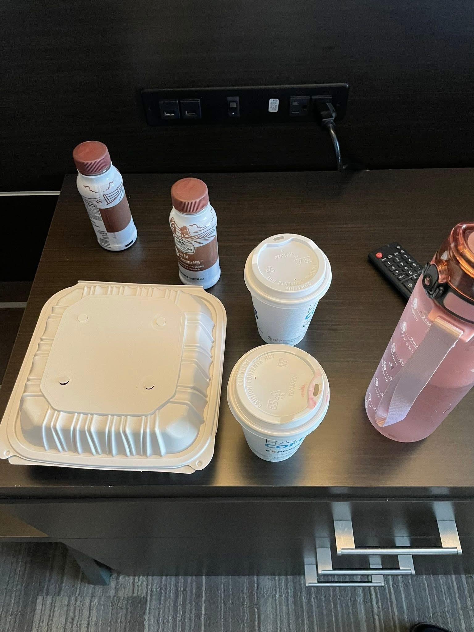 Breakfast ToGo container, direct from bean to cup coffee, low fat chocolate milk