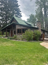 Beautiful and quaint cabin