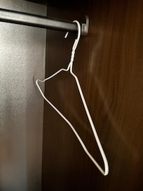 One sad hanger