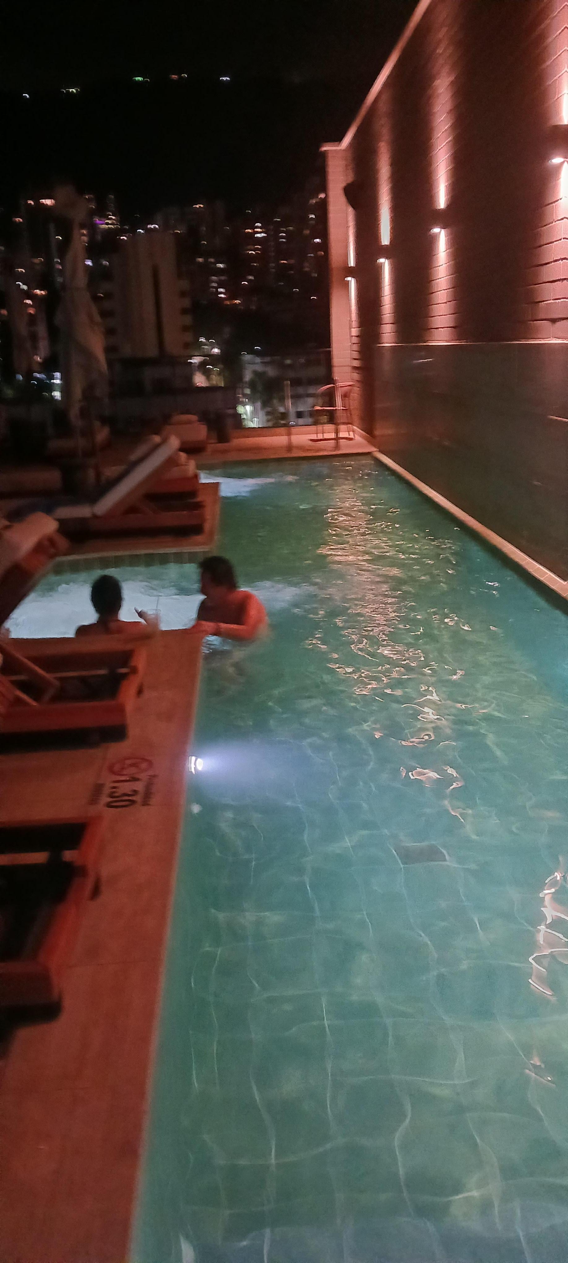 Rooftop pool and hot tub