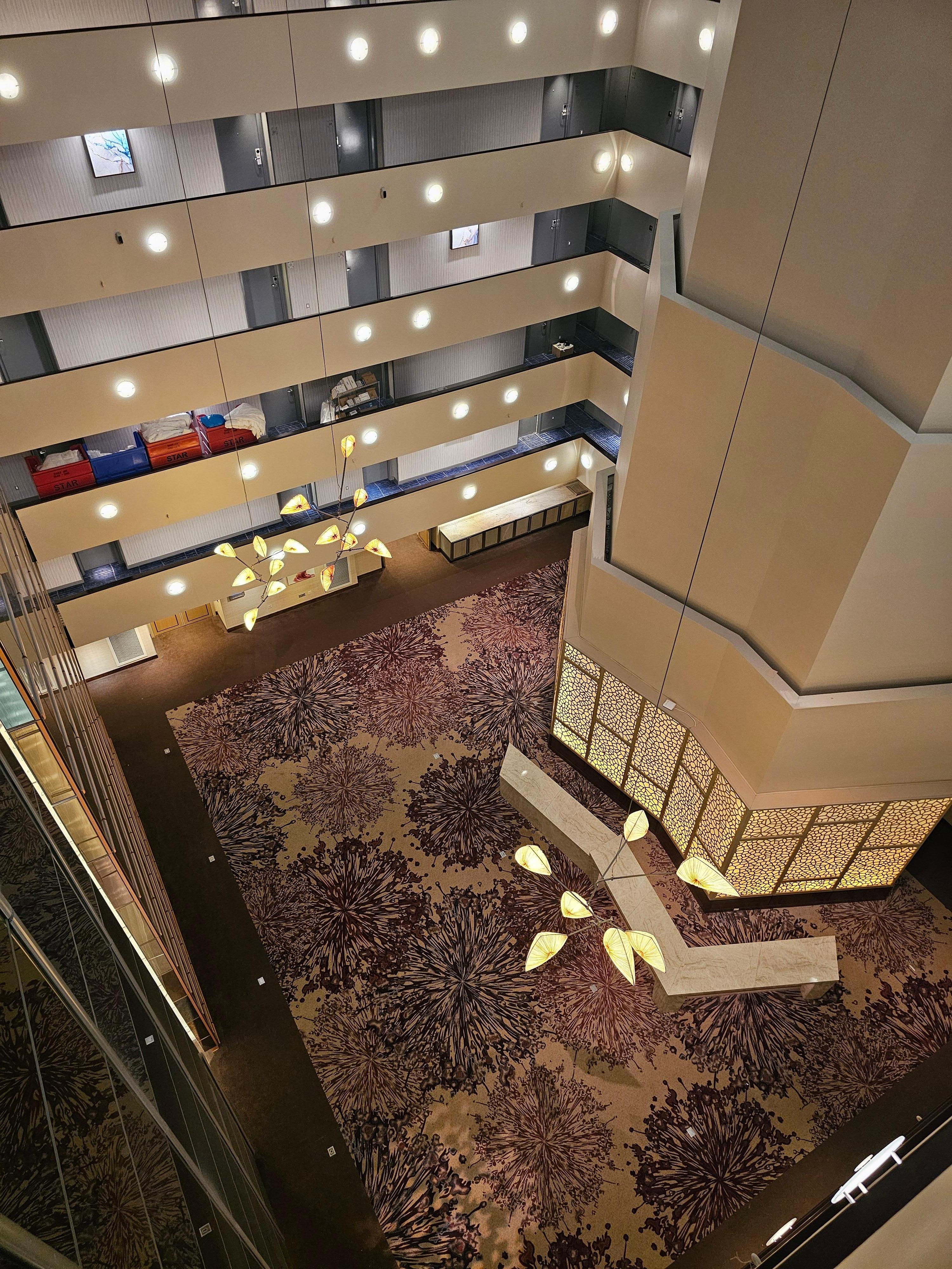 Center atrium 