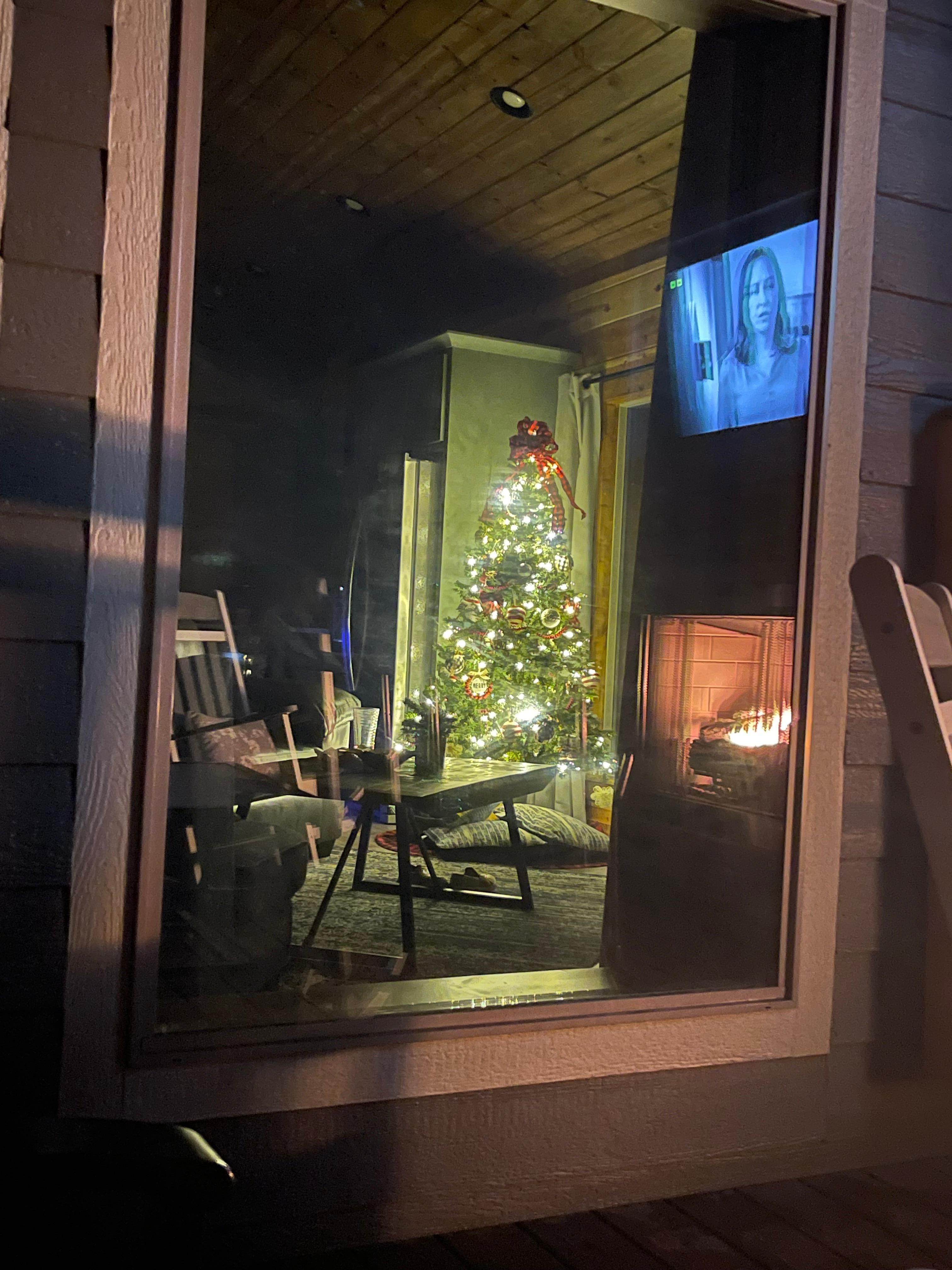 The home being decorated for the holidays was a nice touch. 