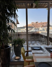 Restaurant view