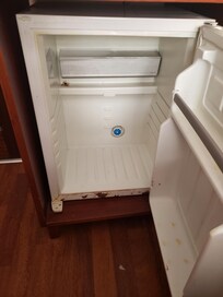 Dirty fridge (1/2)