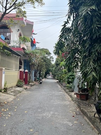 Alley to hotel