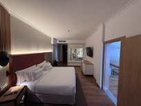 The Level Master Suite