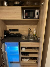 If not let spotless 150 euro will be taken off your credit card