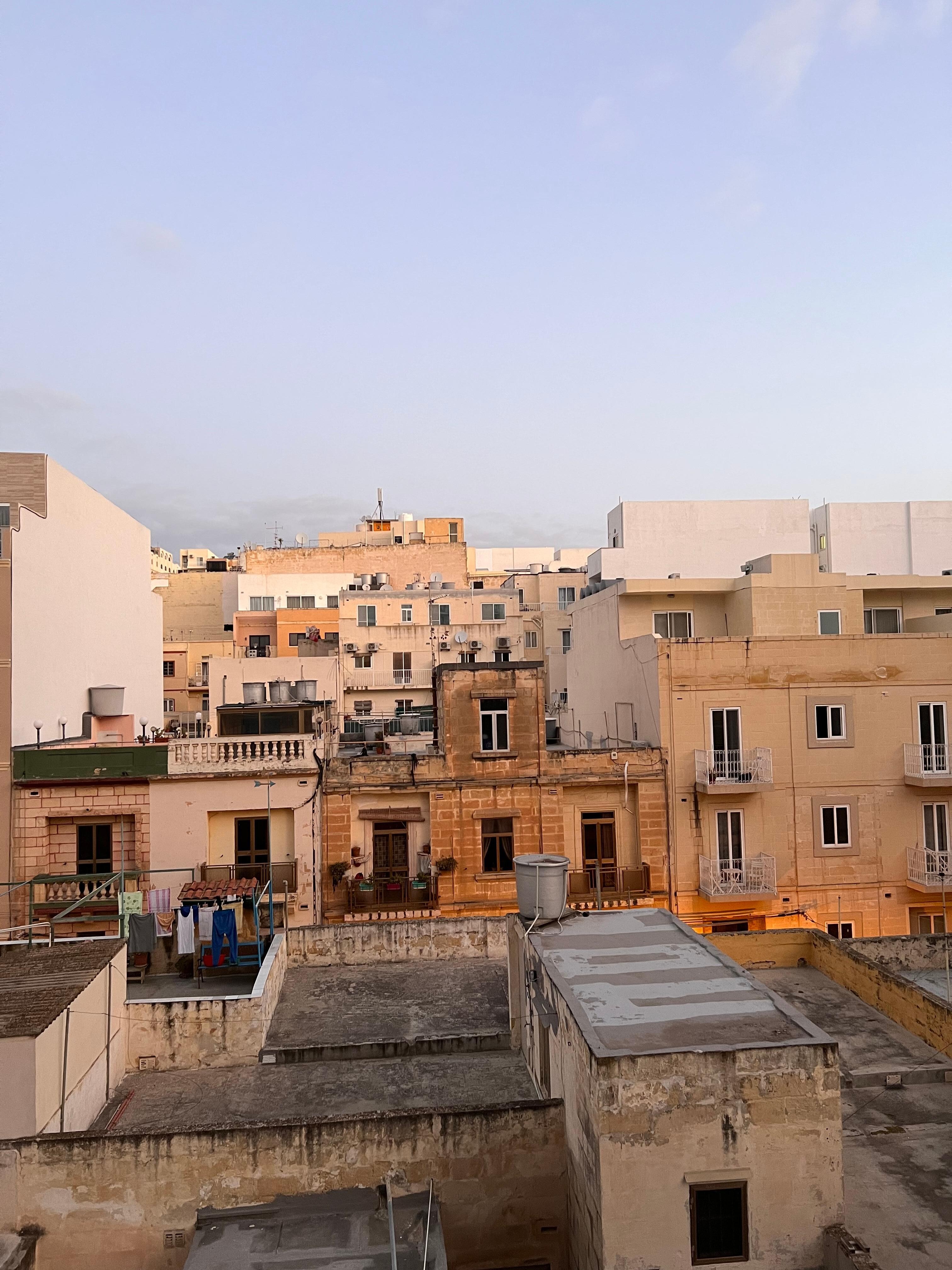Vista dal balcone sul retro della struttura