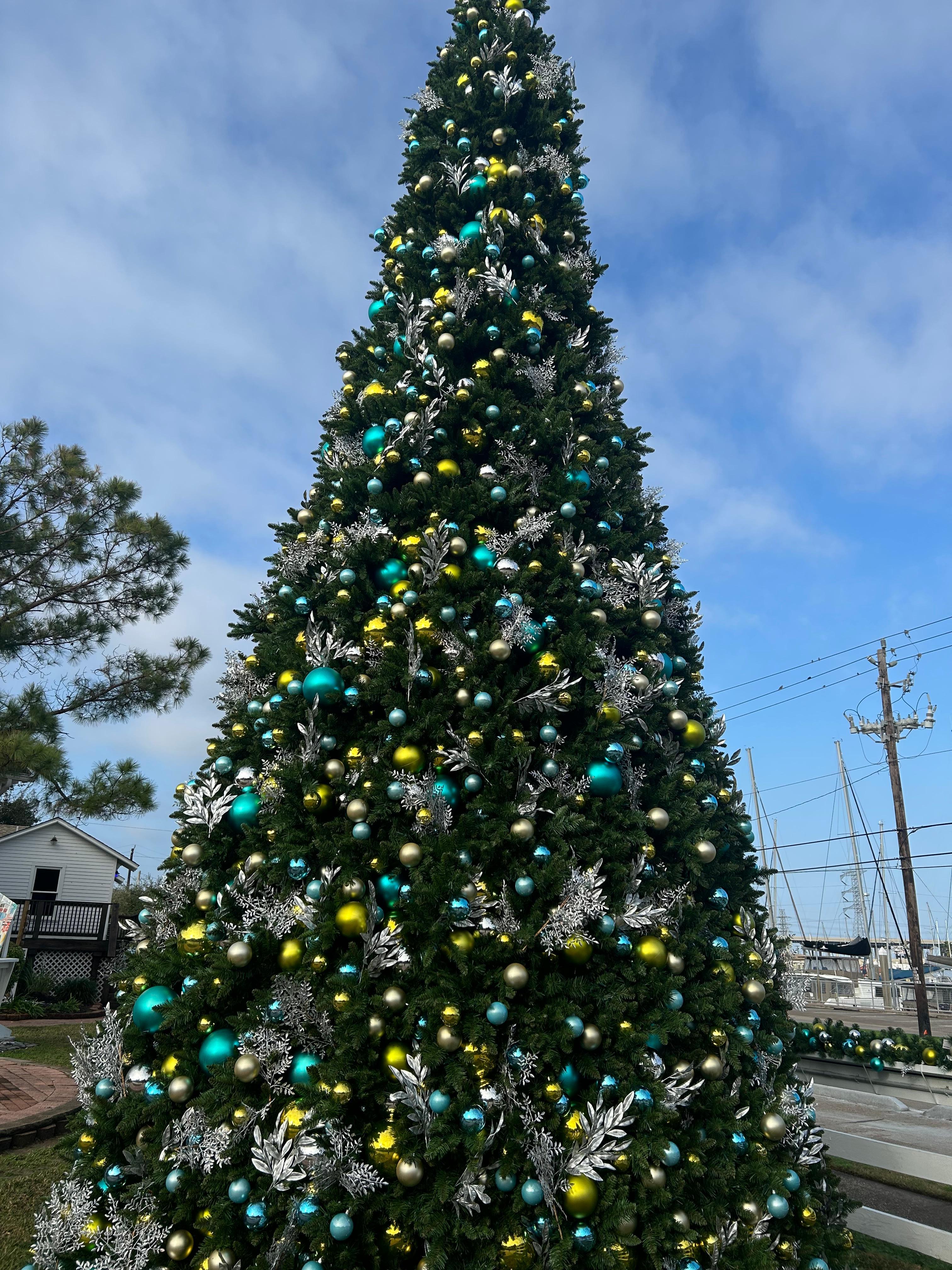 Kemah Boardwalk Christmas decorations 