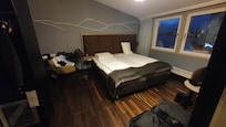 15 m2 matelas separes alors qu il etait precise grand lig king size...