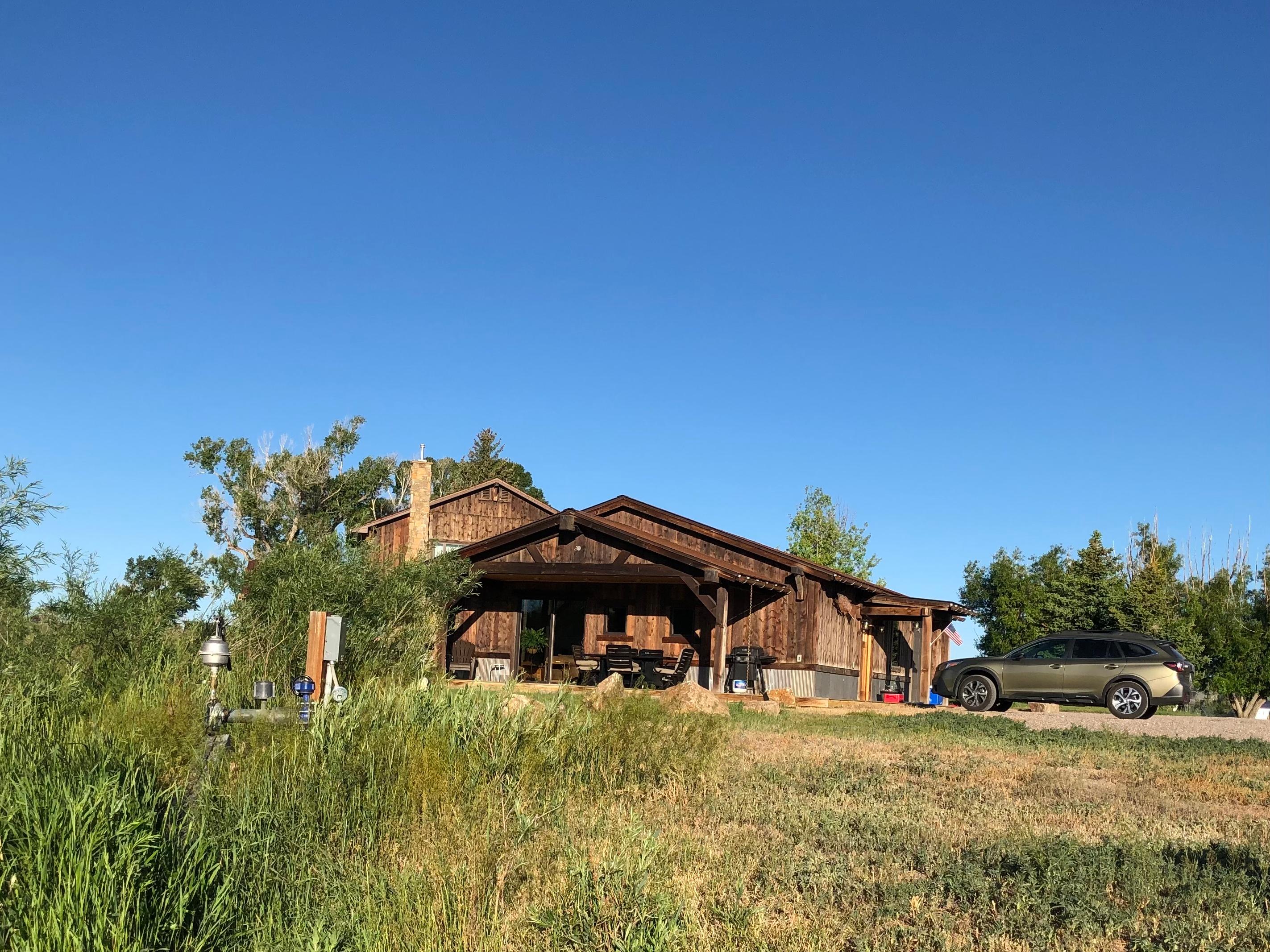 The “Bunkhouse” where we stayed in the foreground. 