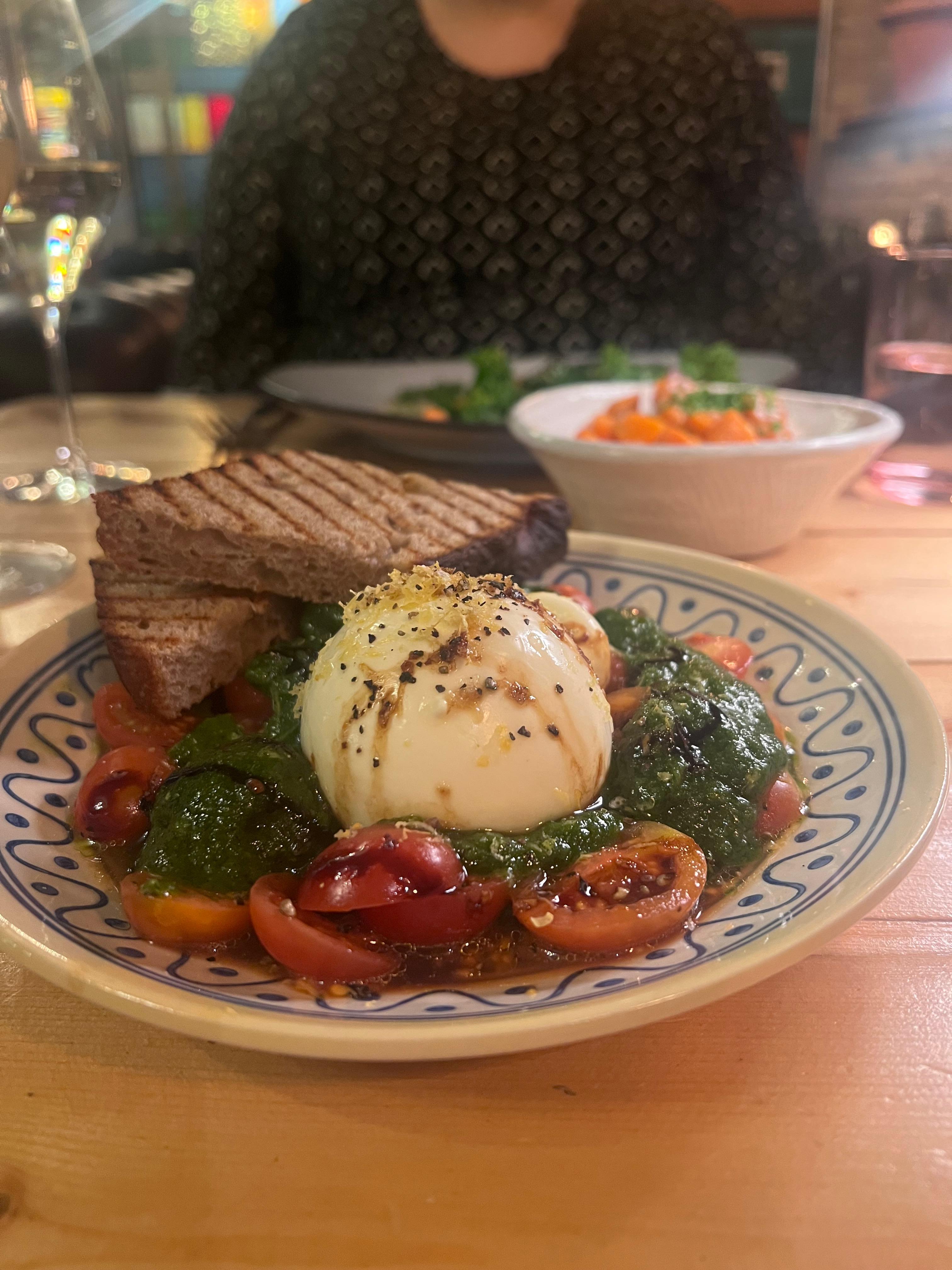 Burrata til aftensmad (forret)