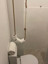 Innovative Toilettenpapierhalter