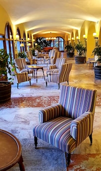 The magnificent Drawing Room with piano