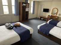 Room 910