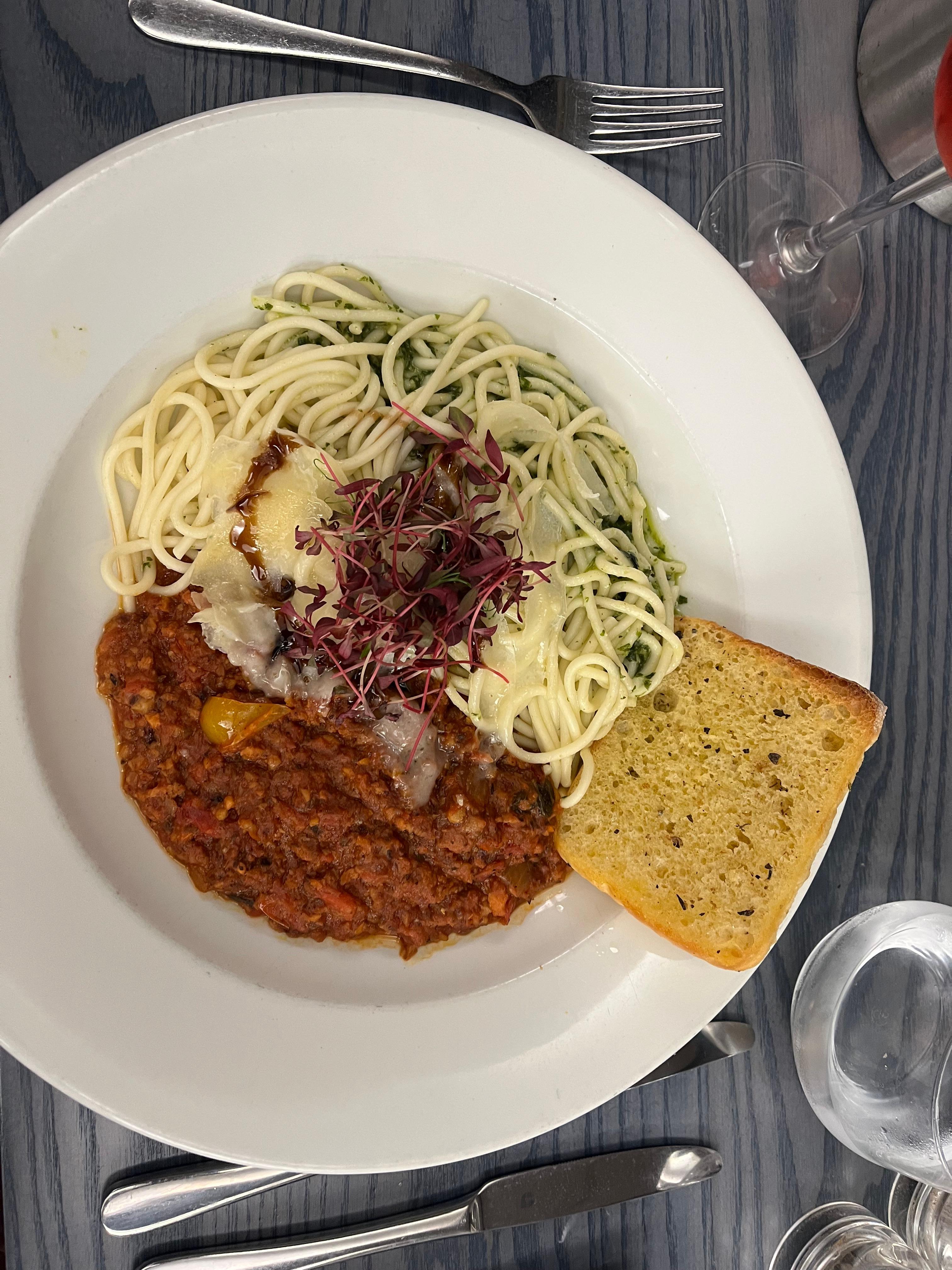 Spaghetti Bolognaise in the River View Restaurant 