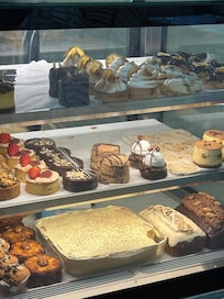 Delicious desserts! 😋