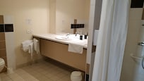 Salle de bains chambre 8