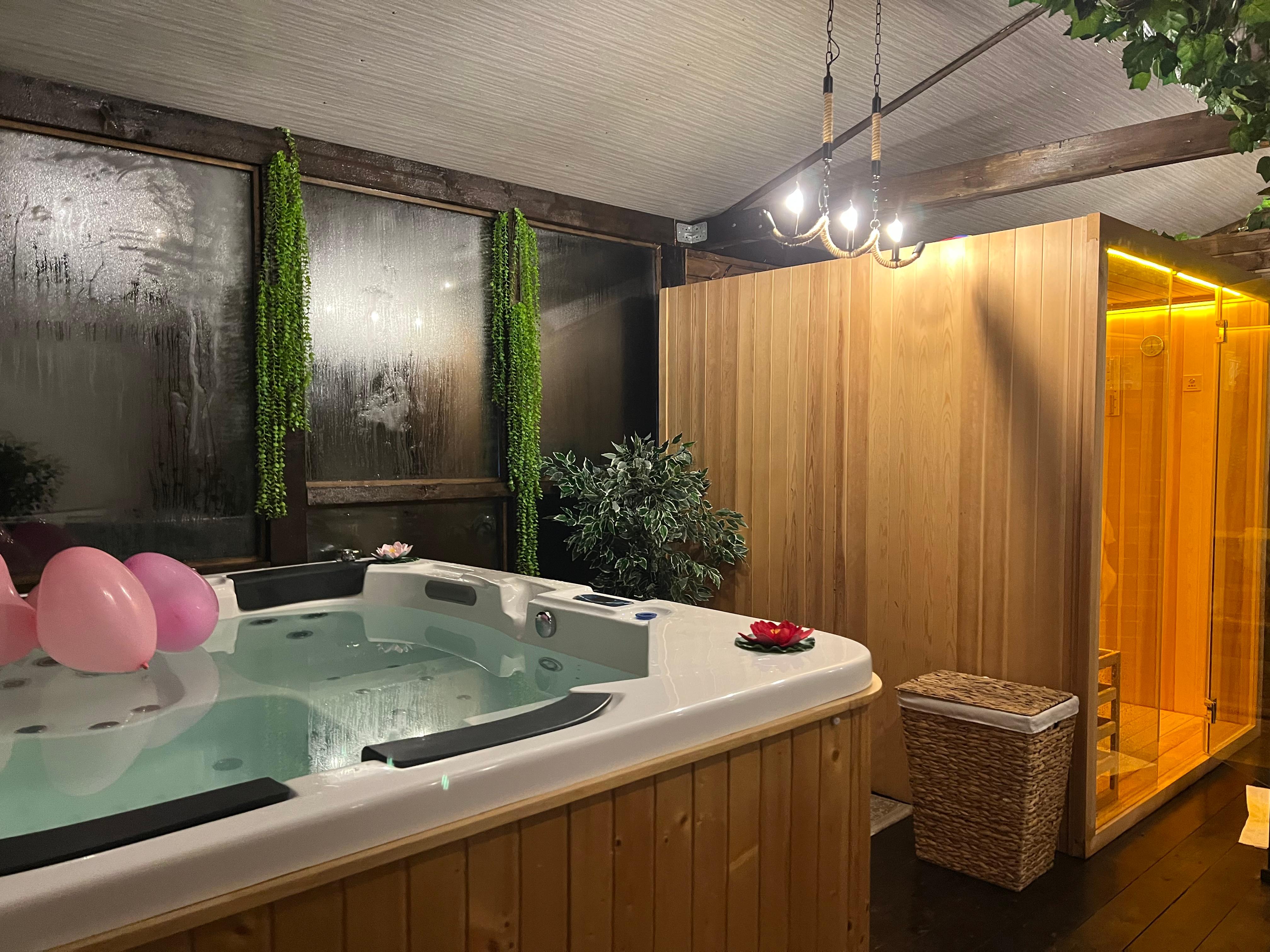 Jacuzzi & Sauna