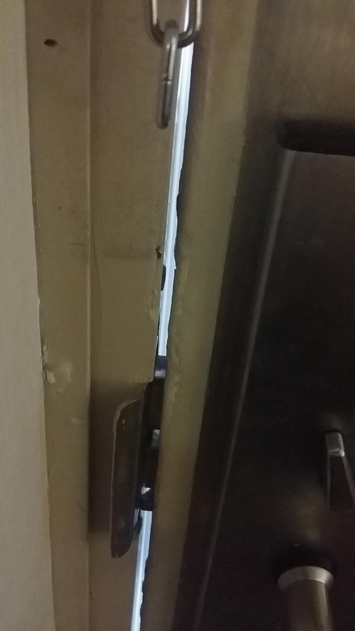 door gap