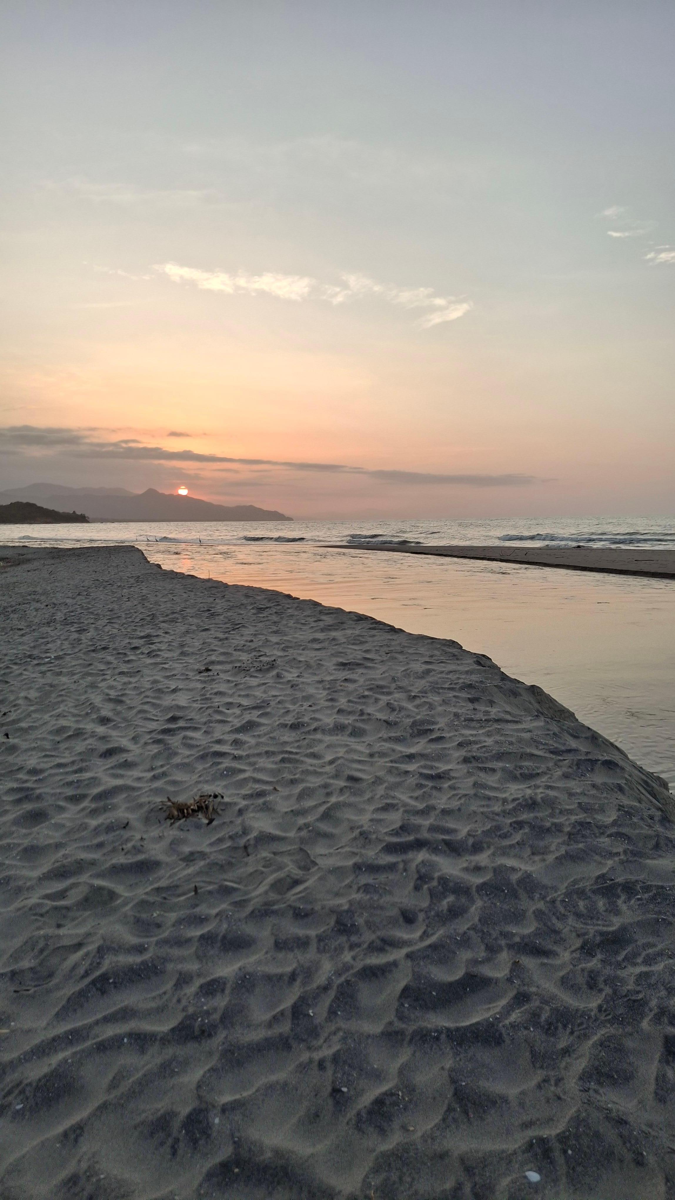 El Río llega al Mar.