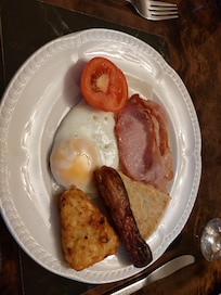 Nice breakfast with brilliant service