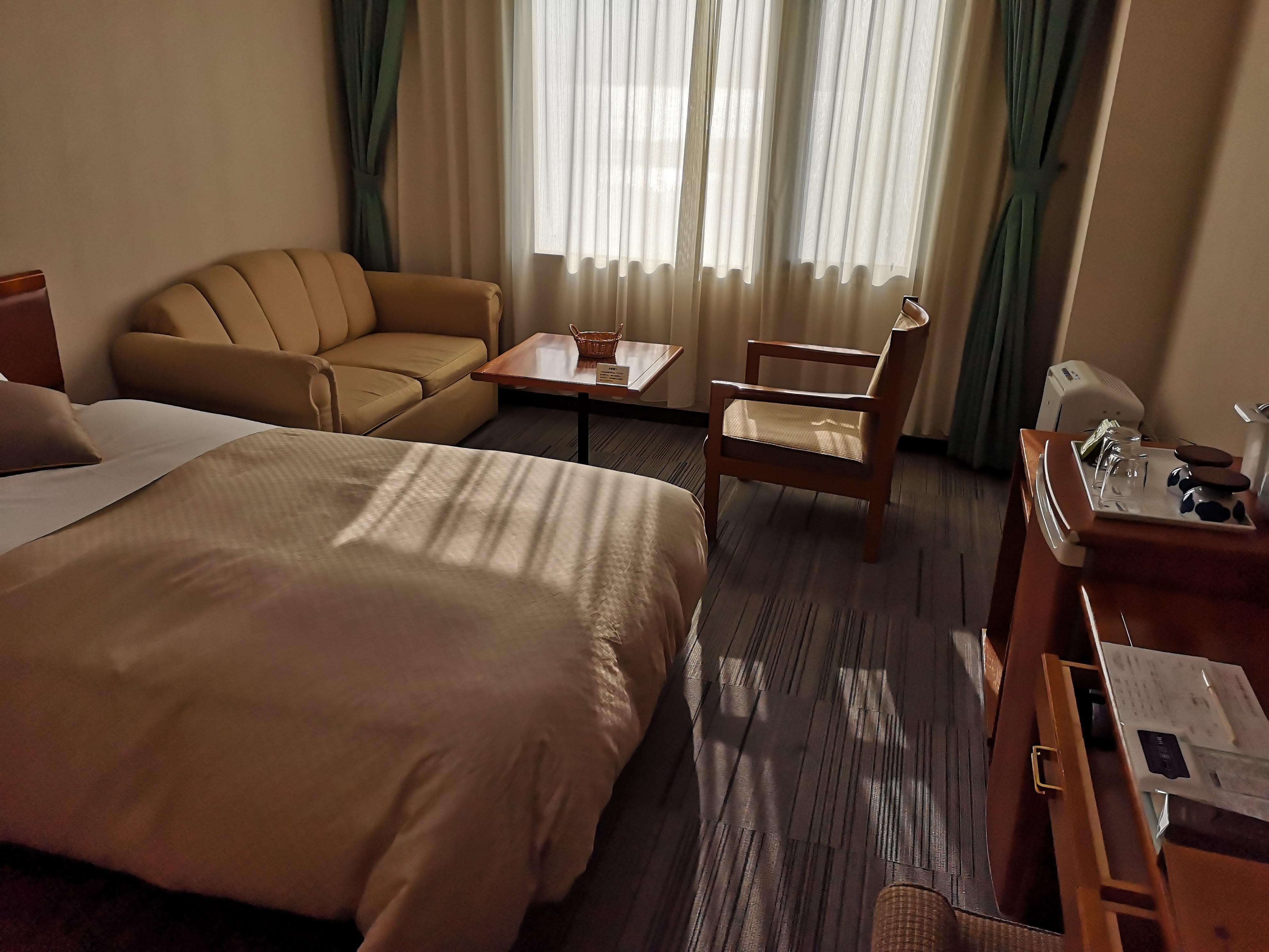 部屋はそれなりの広さがあり快適に過ごせます