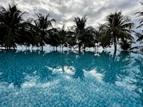 Infinitypool
