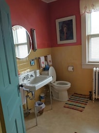 Shared bath