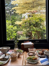 早餐好吃,一定要加價買。