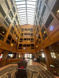 Main floor to hotel rooms