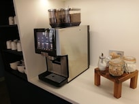 Starbucks stand back