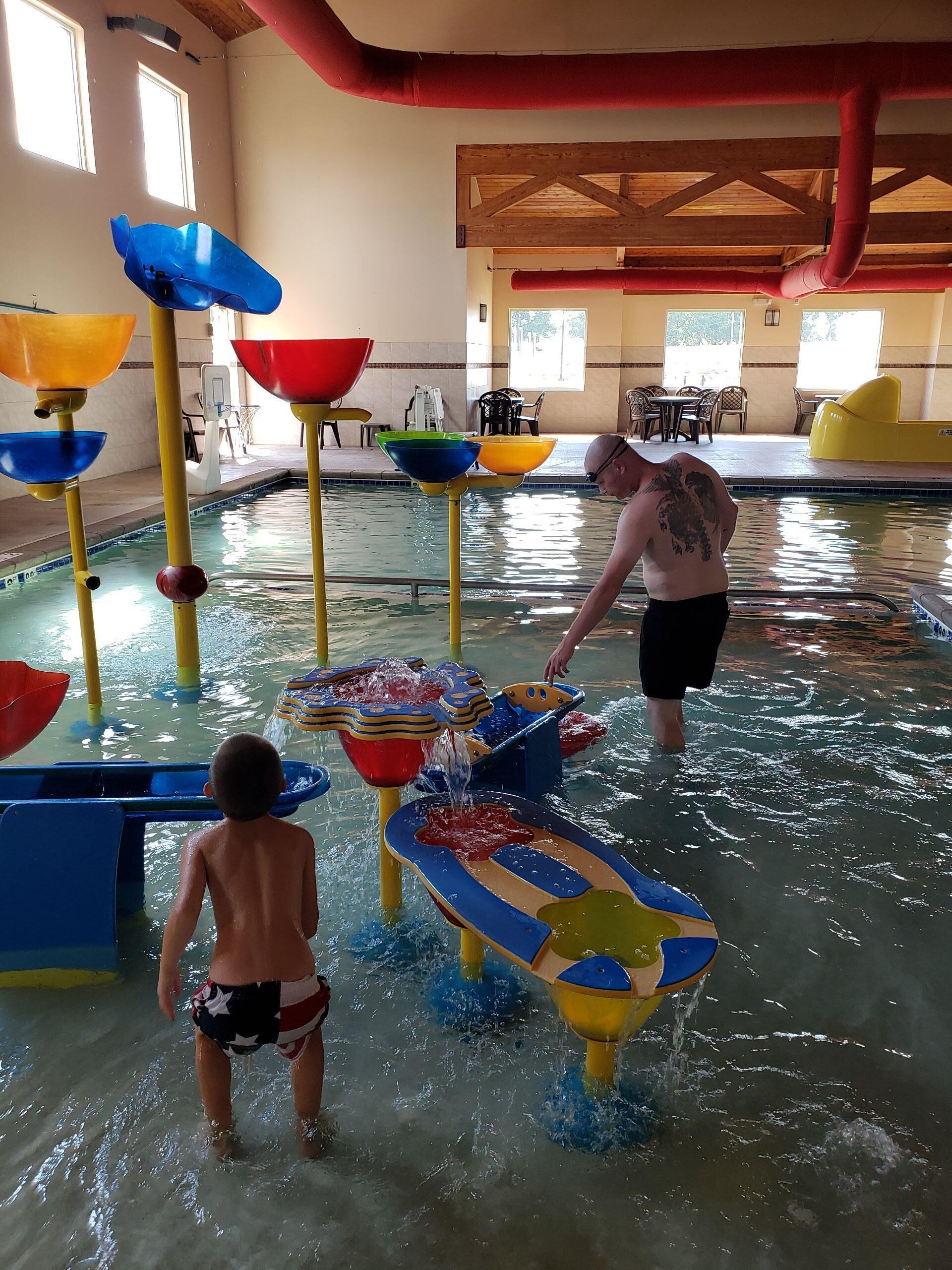 OYO Dakotah Lodge Waterpark Sioux Falls Hotel Reviews Expedia
