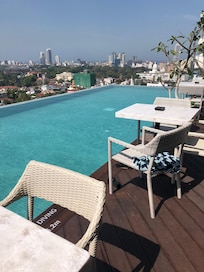 Infinitypool på taket