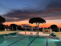 Schöne Poolanlage
