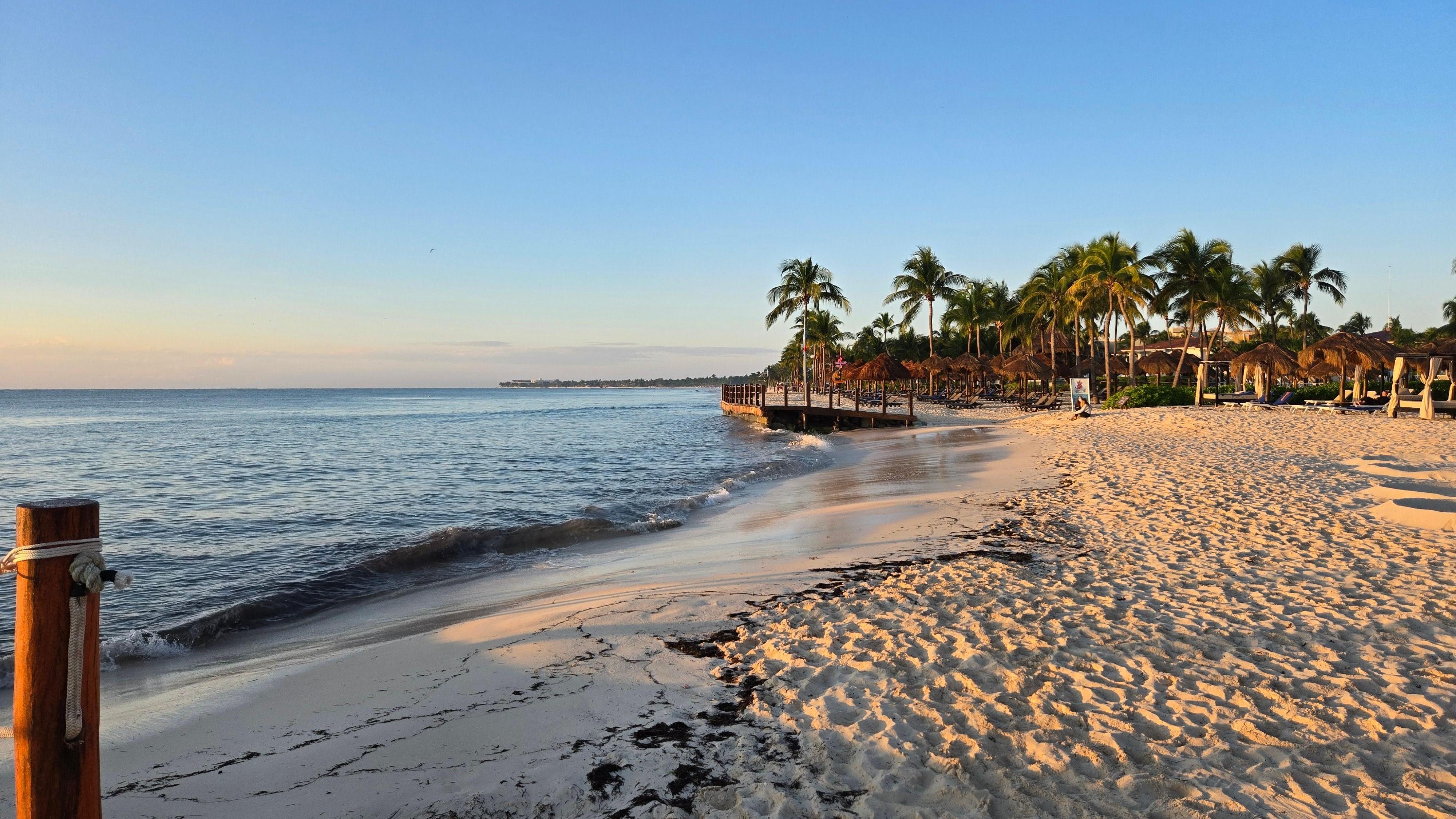 Esta es la playa. Es muy pequeña, sin embargo una excelente vista.
