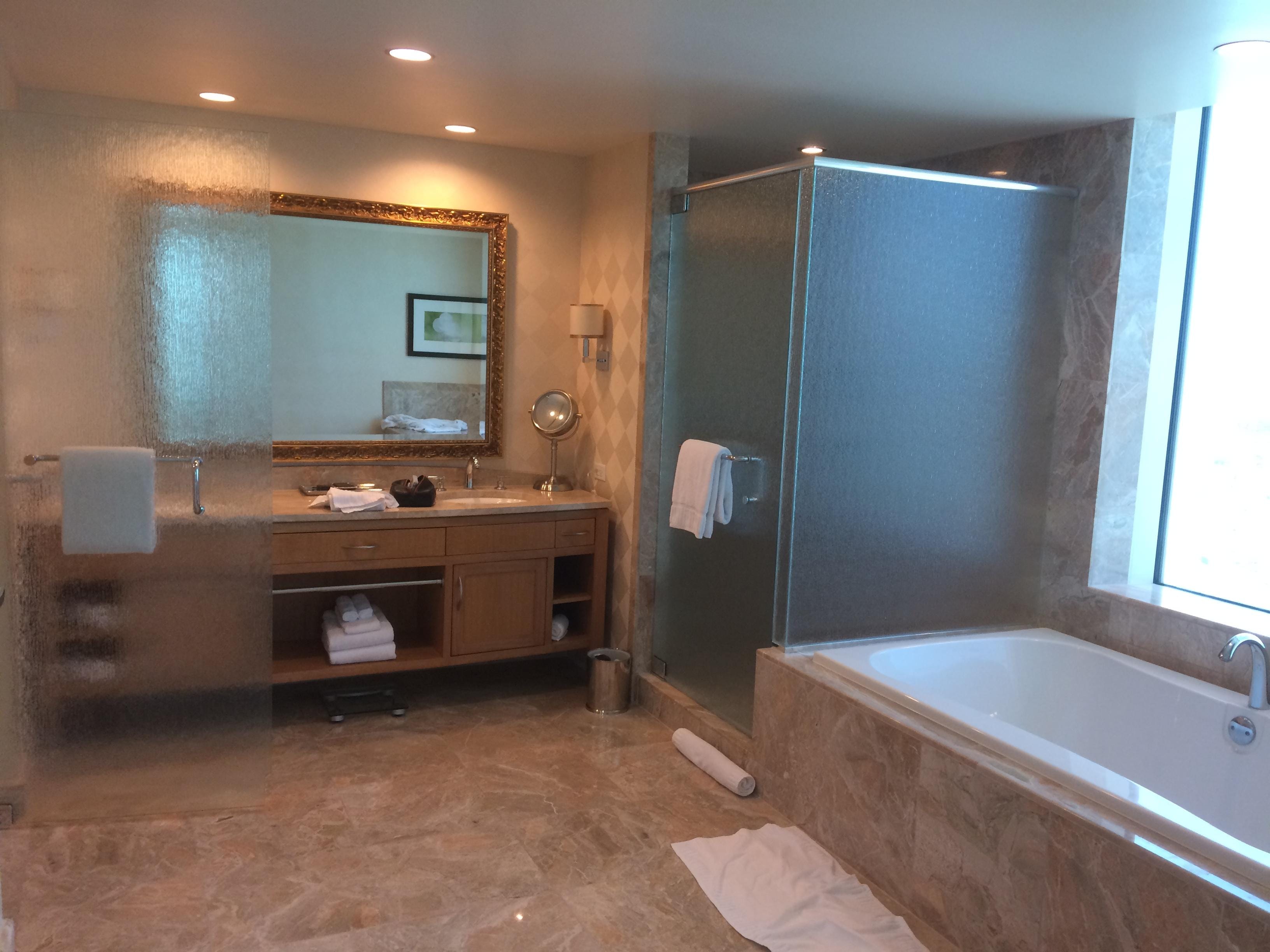 Corner room floor 56