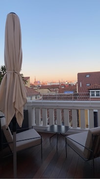 Bilde fra rommets private terrasse