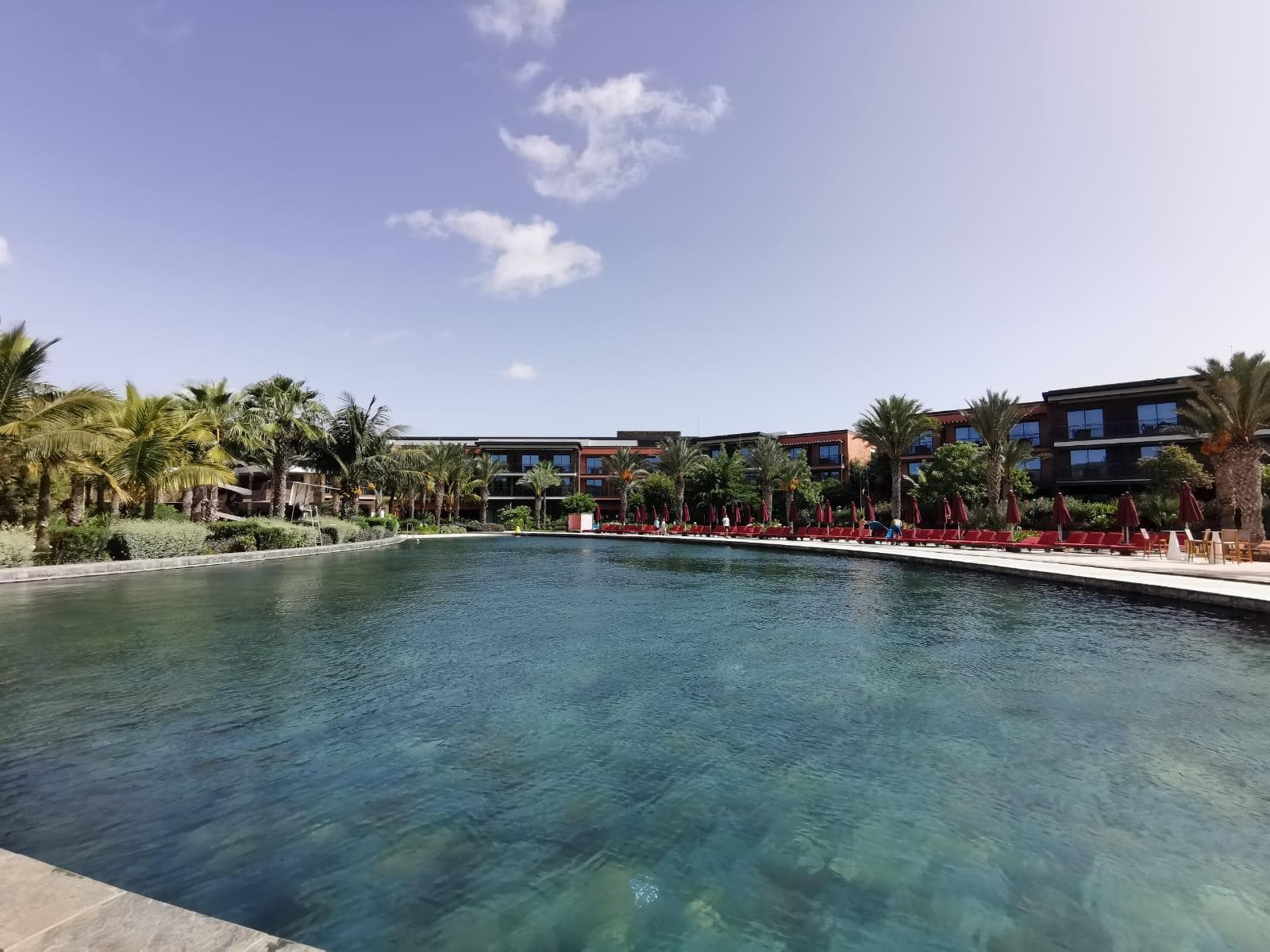 Piscina del hotel