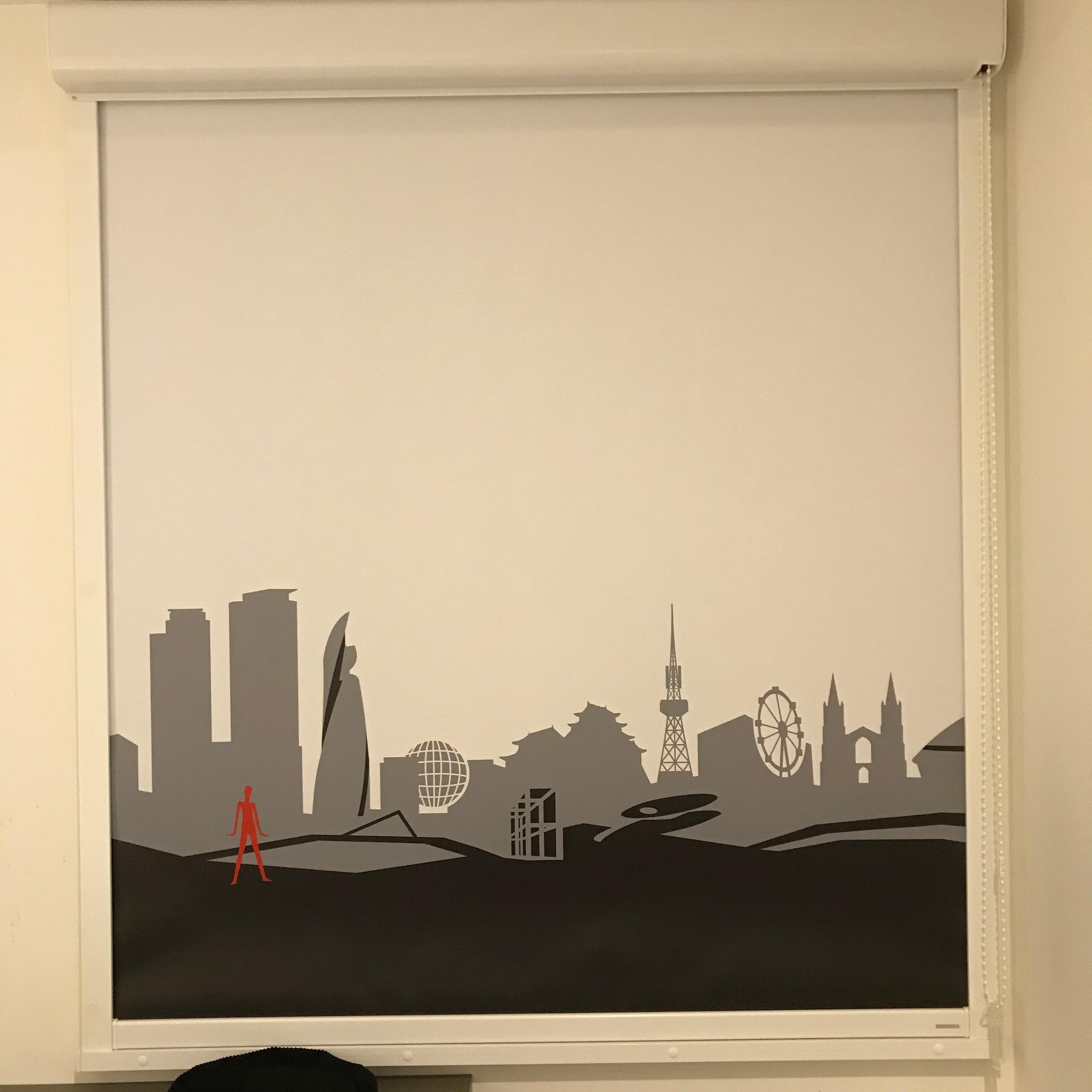 ロールスクリーンに名古屋の顔？ナナちゃんがいます(笑)