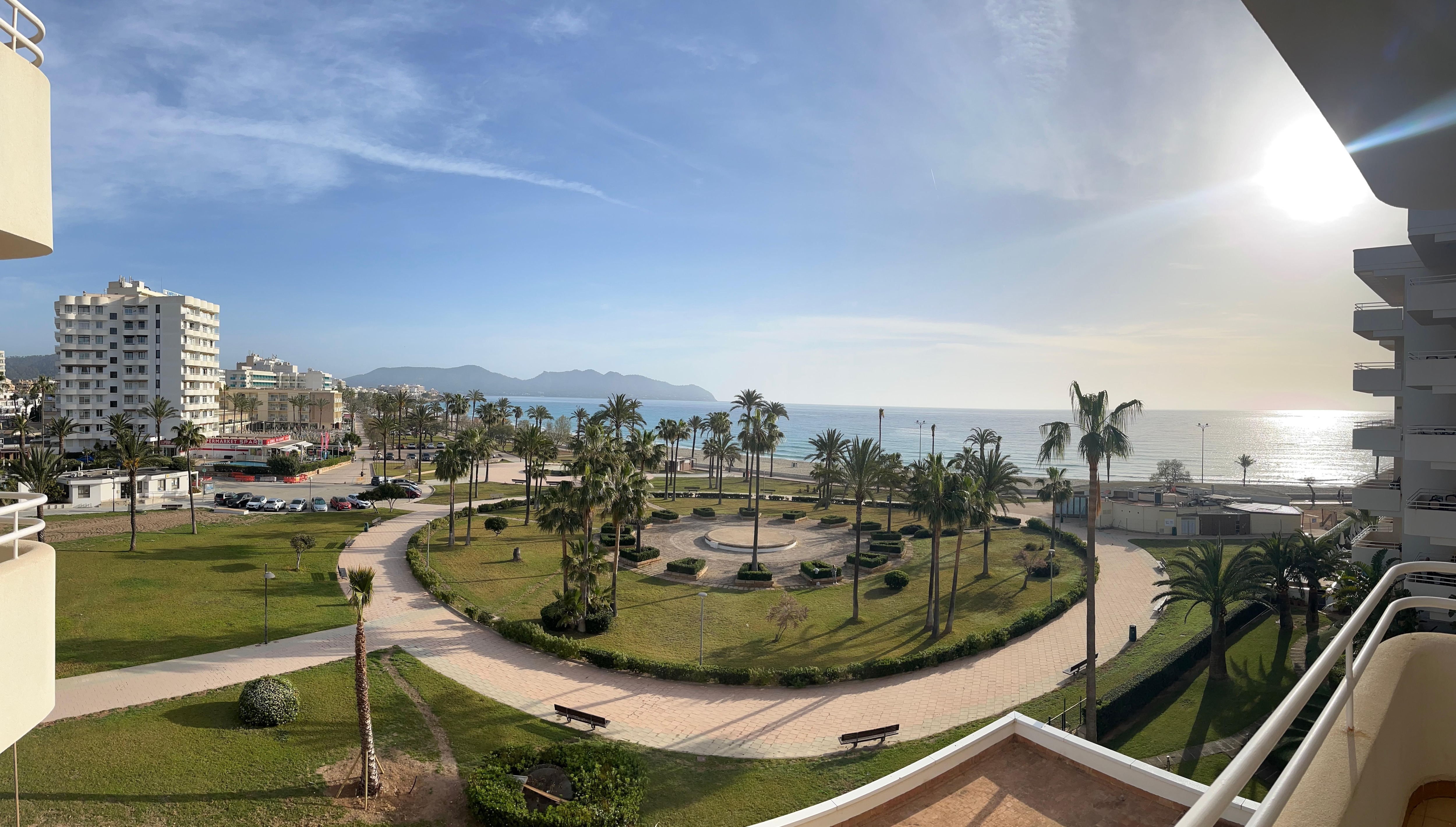 Garden och seaview