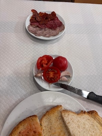 Entrante de cortesĂa
