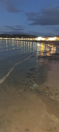 Llandudno by night