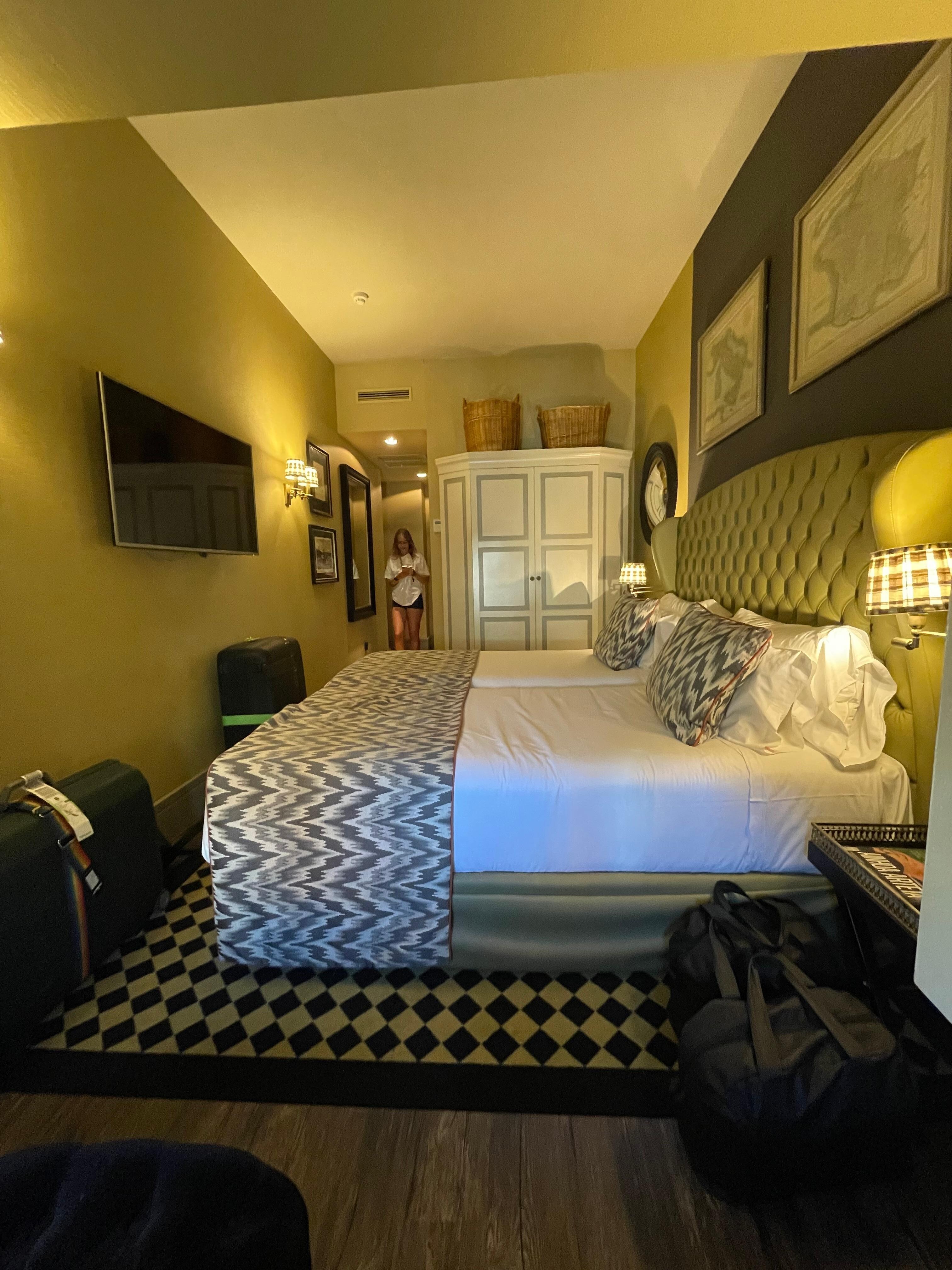 Onze kamer in dezelfde stijl als de rest van het hotel.