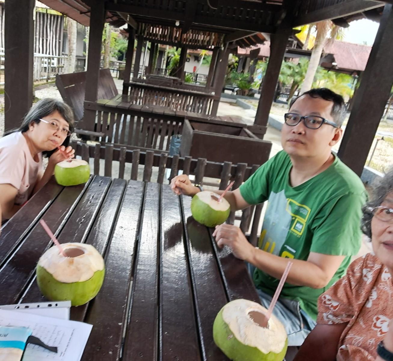 My sister asked one of the workers if he could help us pluck some coconuts from a tree and he willingly obliged. The coconut water was refreshing and its flesh was tender. The best part pf the deal was that they were given to us free-of-charge.