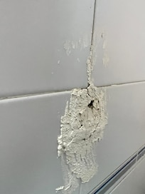 Mehr schlecht als recht ârenoviertâ