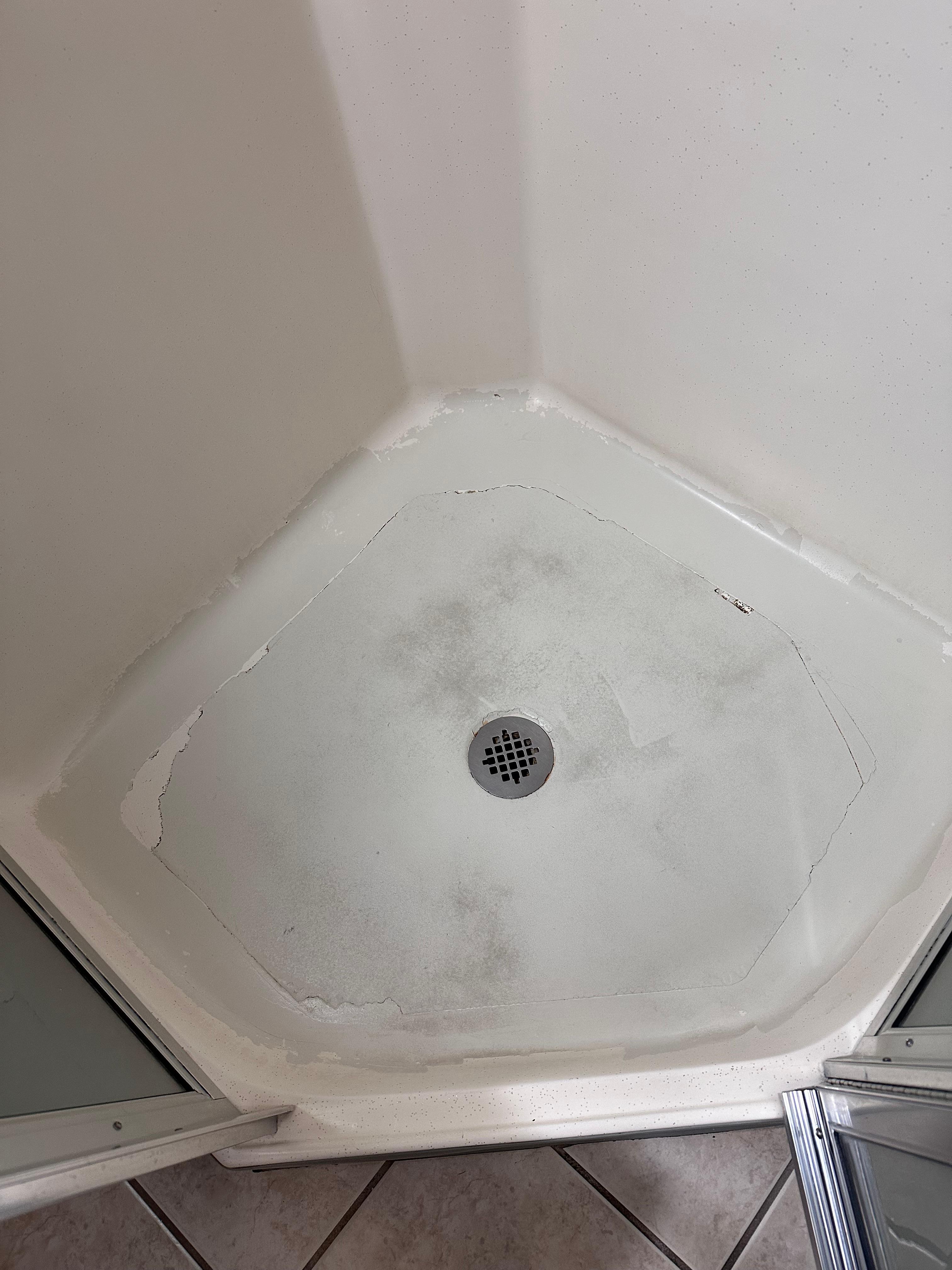 Shower floors that doesn’t drain