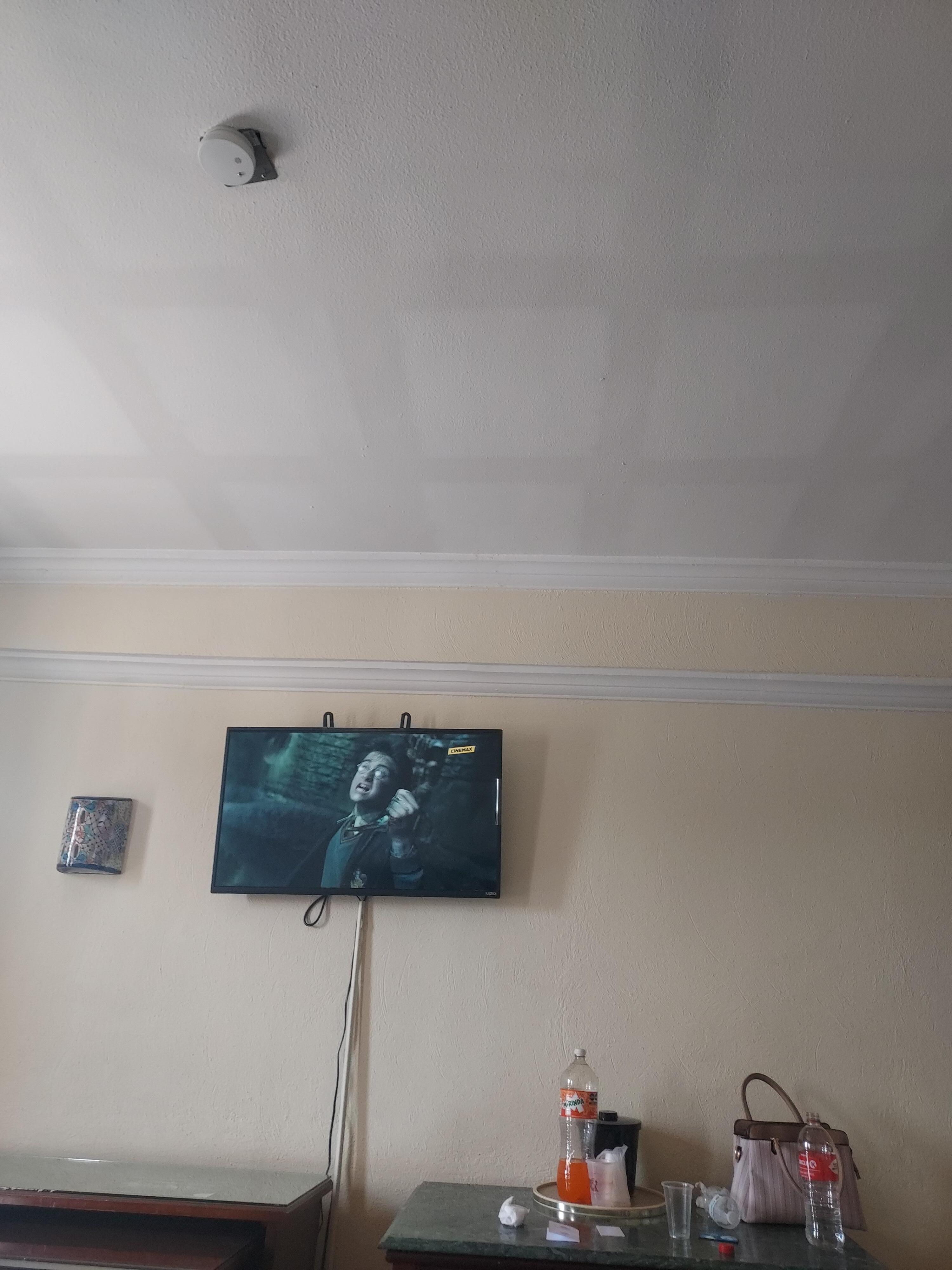 Descansando bien rico y viendo una película